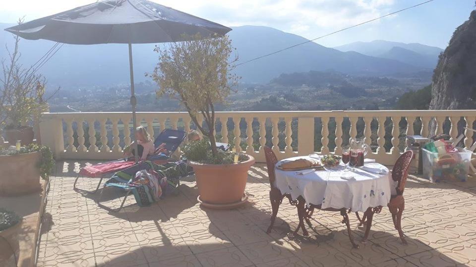Villa Romana Mountainside Apartment In Alcalali, Jalon Valley エクステリア 写真